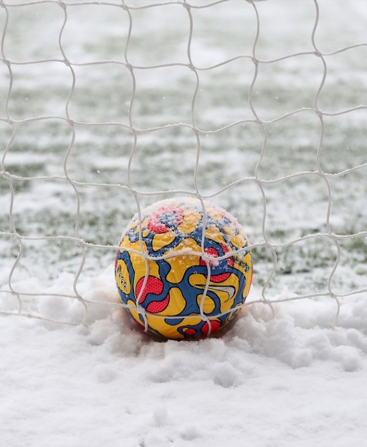Football: Busy schedule in the EPL as winter arrives