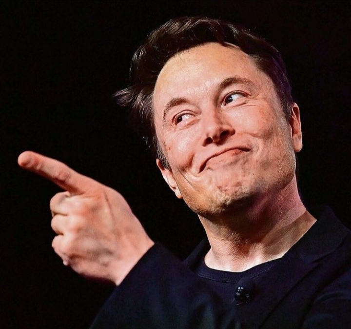 Elon Musk officially buys Twitter